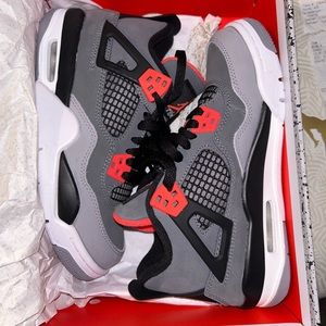 Jordan 4 infrared